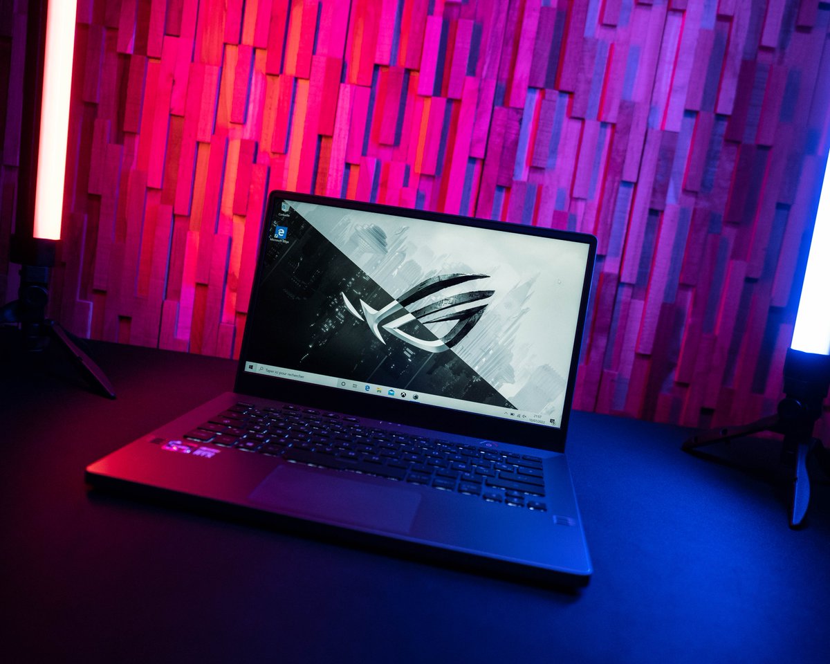 🎁 #CONCOURS 
Emi Sphere, tu connais pas ? Quel affront, parce qu'elle a travaillé sur un magnifique Zephyrus G14 AniMeMatrix customisé pendant Japan Expo. Et on le fait gagner !

Pour participer :
🔹RT + Follow <a href="/ASUS_ROG_FR/">ROG France</a> et <a href="/EmiSpherePC/">Emi Sphère Atelier ‼️</a>
🔹Commenter ce tweet avec #MerciROG
