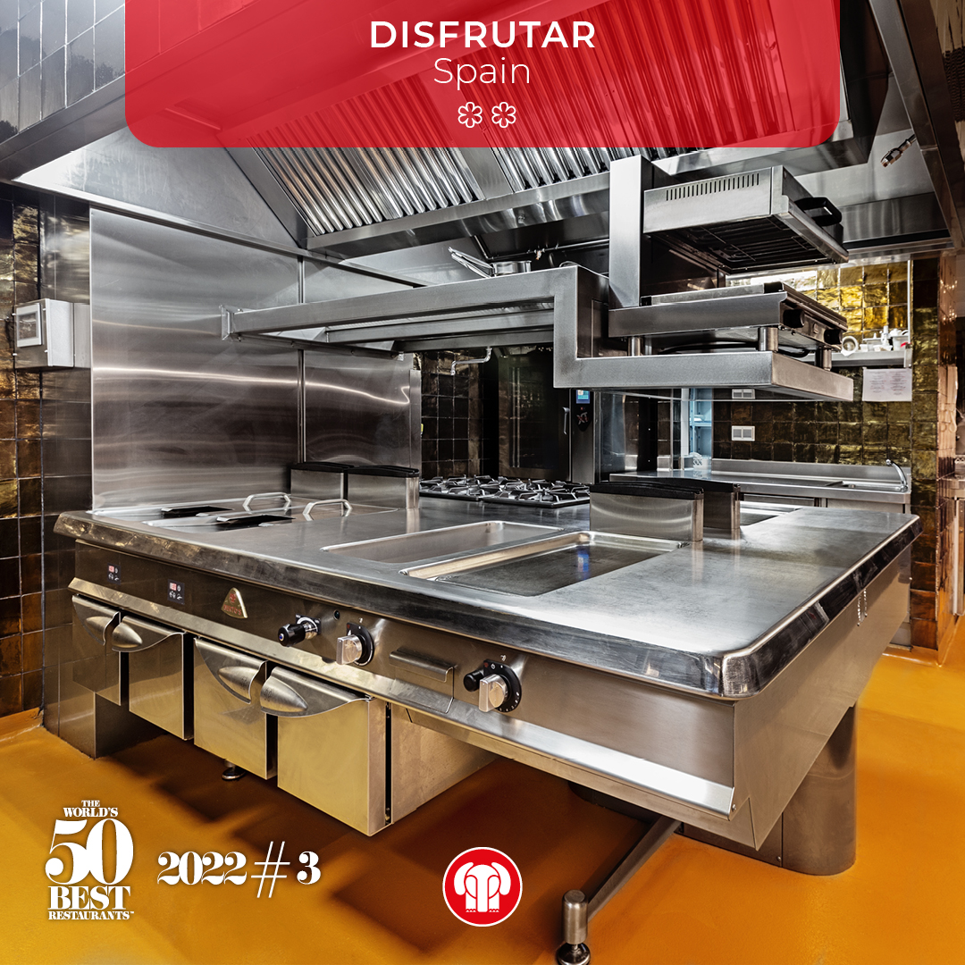 BertosEquipment's tweet photo. La classifica World's 50 Best Restaurants 2022 ci ha regalato una grande soddisfazione: il ristorante #Disfrutar di #Barcellona è salito sul podio mondiale, conquistando il terzo posto. Uno splendido successo anche per la nostra #cucina #S900Top!
#Bertos #ChefSolutions https://t.co/RGQgyy3GmF