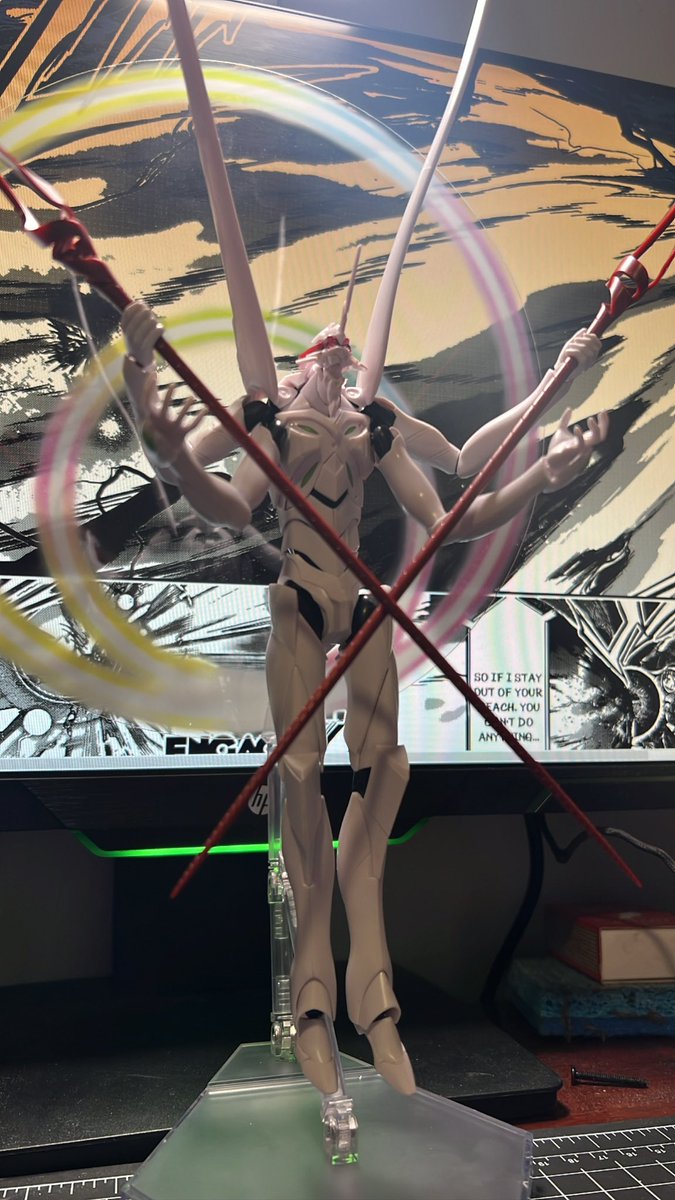 SpekZ___'s tweet photo. Finally got around to my Eva build! #eva12 #gunpla #evangilion https://t.co/k8RLFrdWE1
