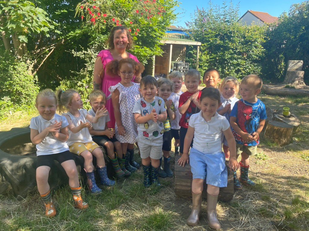 Early Years at Bincombe tweet media