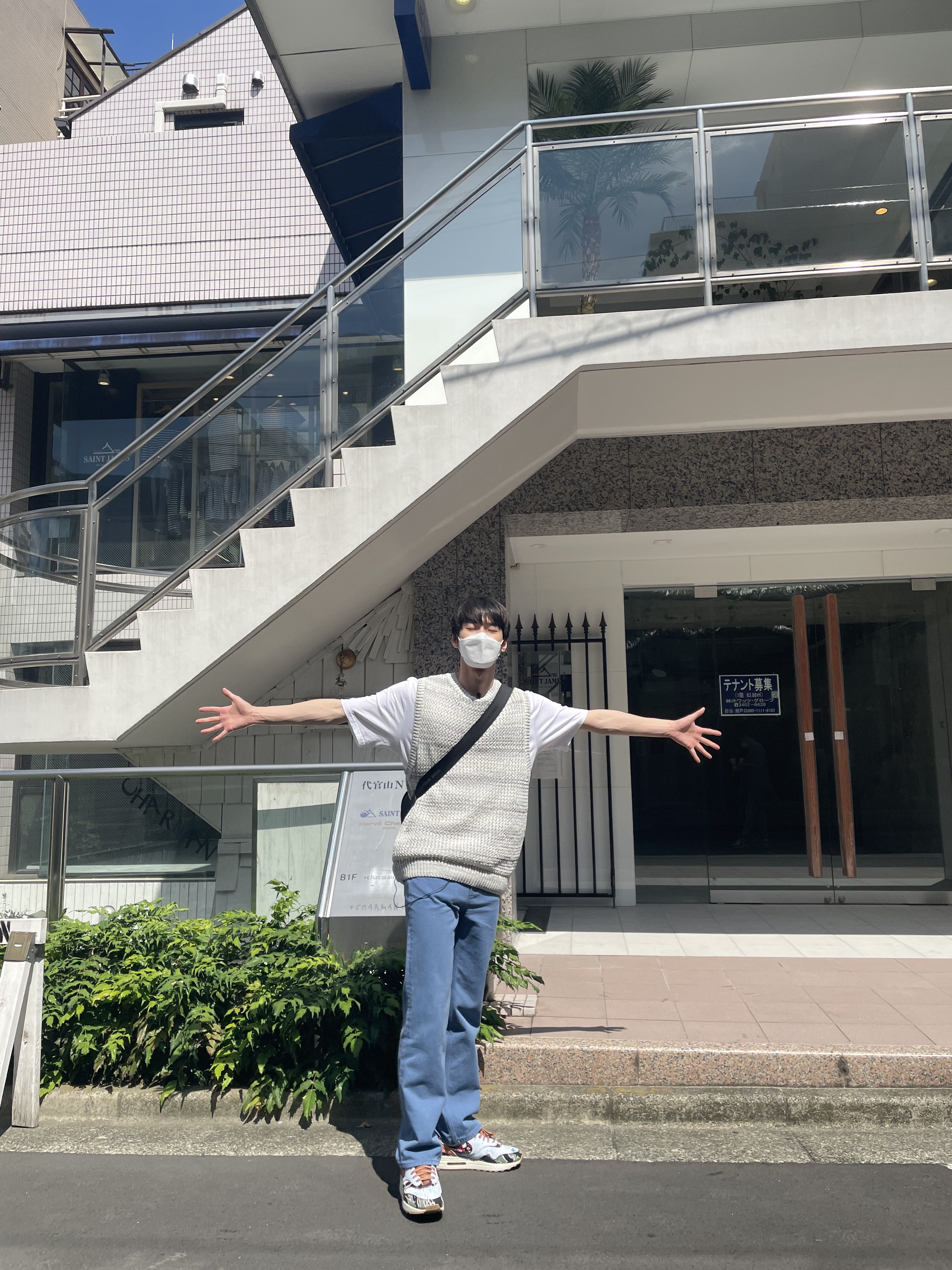 FYGOPopaIAAq3Nj?format=jpg&name=orig