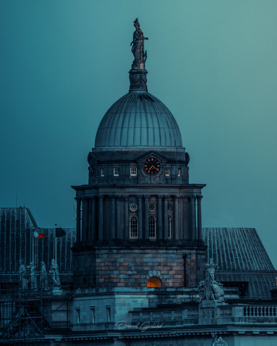 dermotgarland's tweet photo. Up top at The Custom House Dublin
.
.
.
.
#lovindublin #thecustomhouse #dublinexplore #igersdublin #irishdaily #dailyireland #tourismireland #instaireland #insta_ireland #discoverireland #discoverdublin #visitireland #irishdaily #visitdublin #theirishphotographypodcast https://t.co/PBdoEjafHO