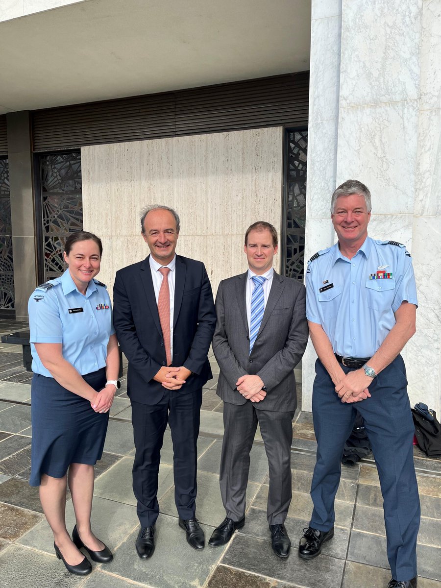 SafranHCEngines's tweet photo. Contract signature with the @NZDefenceForce 🇳🇿 to support the engines of its #NH90 🚁 fleet operated by the @NZAirForce. This Support-By-the-Hour-Military (SBH®) contract formalises #MRO and services agreement supporting a total of 21 #RTM322 engines 

👉 https://t.co/tfpi8sJhHc https://t.co/FyiGOtdchr