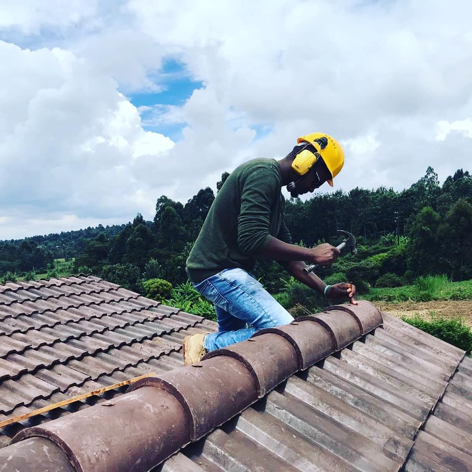 dnahinga's tweet image. Here again to buy timber.

Immediately after buying land, plant trees along the Perimeter and even on the parcel itself. 

You will use it as formwork, profile or roofing timber when ready to build.

You can also use it for making dog kennels or catteries.

#PracticeNotes
#Build