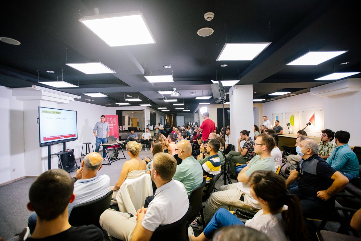 ICKosovo's tweet photo. Another impressive edition of #DiasporaTalks ⭐
Last night, we hosted Mr. Visar Berisha - Professor at Arizona State University and the founder of Aural Analytics. Together with the community we demystified #ArtificialIntelligence - It’s math, not magic! https://t.co/8k13fSBS6Z