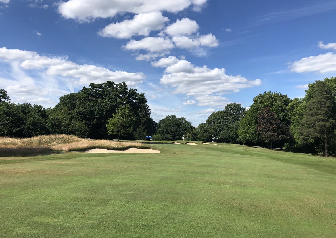 Crazy couple of days, here is the readings from the weather station we almost hit 40°c ! 😳 With ET through the roof the irrigation has been pushed to the limits but has held on well 😎