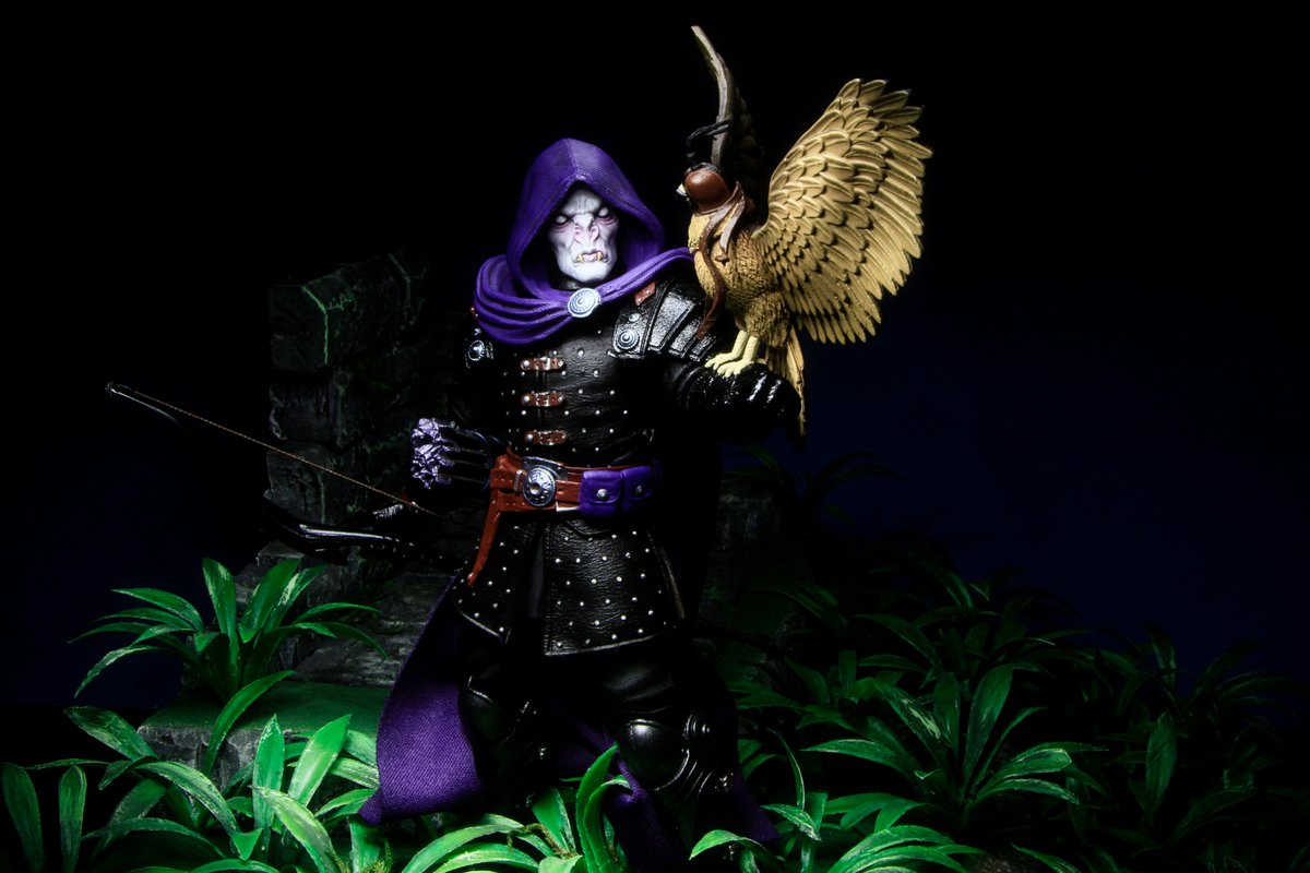 _Glasseater's tweet photo. Taking one last look at the #Illythia wave, with Vallak! 
Check out the review! https://t.co/GJeZvqIVQW
Love all the unique use of parts, the hooded cloak effect, and falcon pet, are definitely the top reasons to get this vampire!
#mythiclegions #actionfigures #fantasy #vampire https://t.co/utdo1jV9it