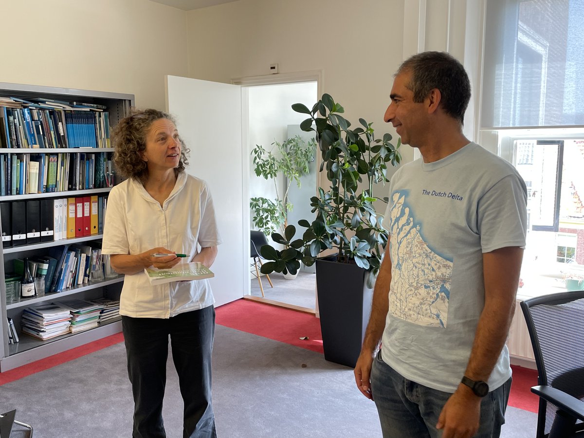 IGRAC (@unigrac) on Twitter photo Hans van der Kwast (<a href="/hansakwast/">Hans van der Kwast @hansakwast@fosstodon.org</a> / <a href="/ihedelft/">IHE Delft π§ Institute for Water Education</a>) just handed us a copy of the 2nd edition of his book: QGIS for Hydrological Applications, recipes for catchment #hydrology and #water management. The book is now on sale: locatepress.com/book/hyd2. #QGIS <a href="/qgis/">QGIS</a> #GIS #groundwater #PCRaster Hans van der Kwast (<a href="/hansakwast/">Hans van der Kwast @hansakwast@fosstodon.org</a> / <a href="/ihedelft/">IHE Delft π§ Institute for Water Education</a>) just handed us a copy of the 2nd edition of his book: QGIS for Hydrological Applications, recipes for catchment #hydrology and #water management. The book is now on sale: locatepress.com/book/hyd2. #QGIS <a href="/qgis/">QGIS</a> #GIS #groundwater #PCRaster