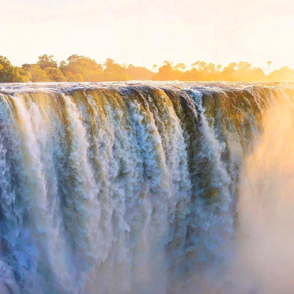 pamushana_'s tweet image. Spots still available for our upcoming weekend getaway to Hwange and Victoria Falls! 

Package costs $450 per person, inclusive of transport accommodation at Hwange Safari Lodge, Kingdom VF, rainforest tour, sunset cruise, Boma Dinner and all meals! 

Bookings in progress.