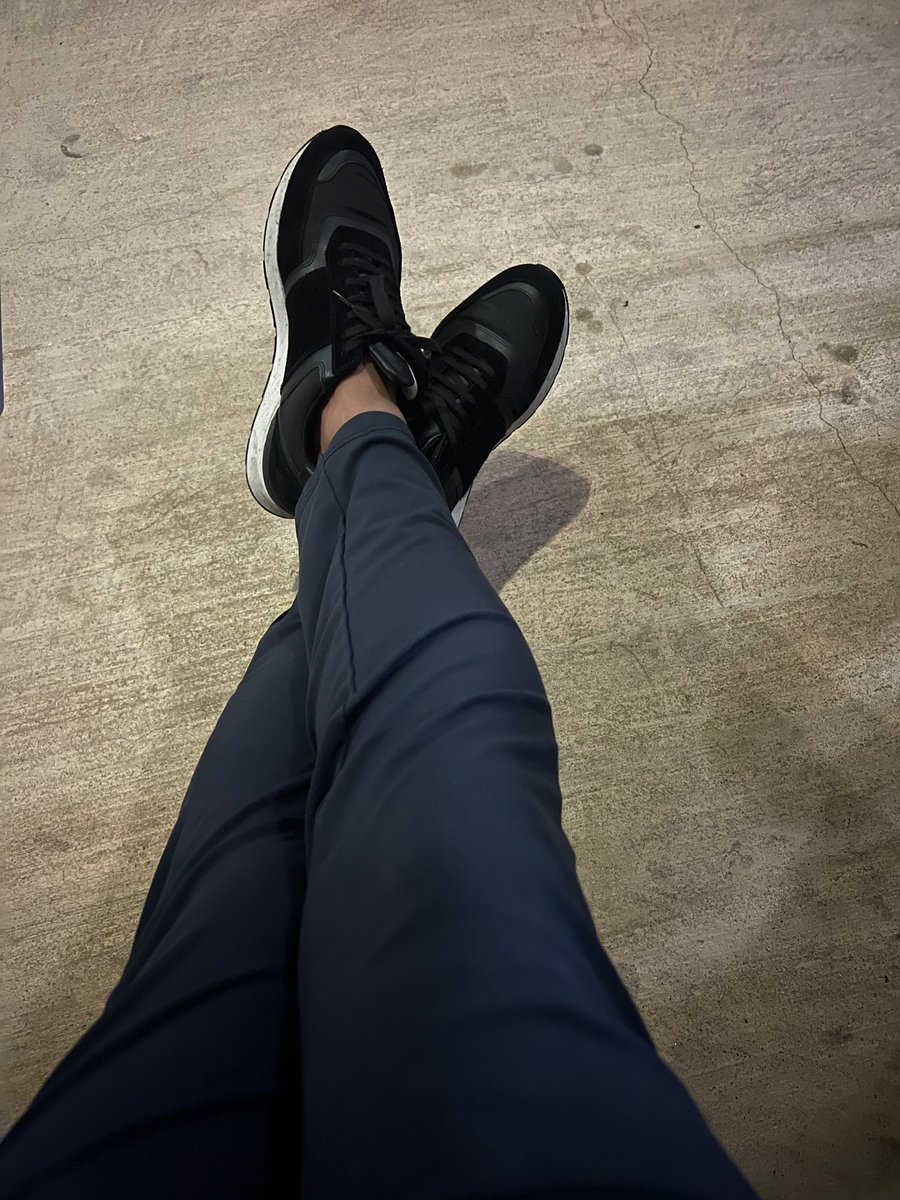 Beautiful morning to wait in line