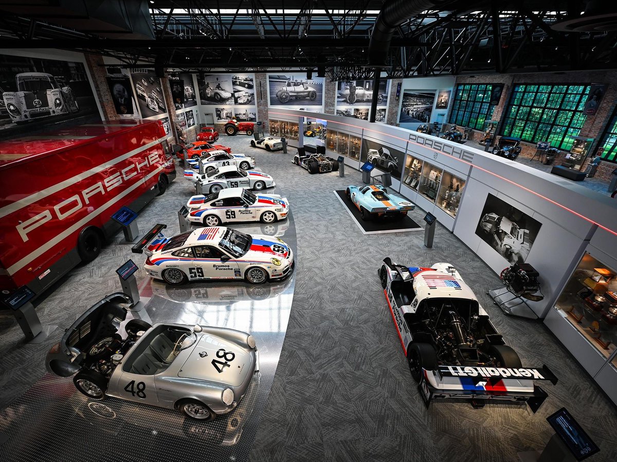 racing_porsche's tweet photo. #WorkshopWednesday #Porsche #BrumosCollection #PorscheOnTrack

@oliveri_pablo1
@Rinoire
@junjokerando
@Danielwdm911
@marco
@orsoladelzenero
@HA11NNH
@ColinBull24
@zegtwatzewil
@MintyGts
@DettoriJane
@linssemenneke
@PorscheSauce
@porsche__porn
@fredericksagli1

#PorscheMotorRacing https://t.co/fcTB1FcsN8