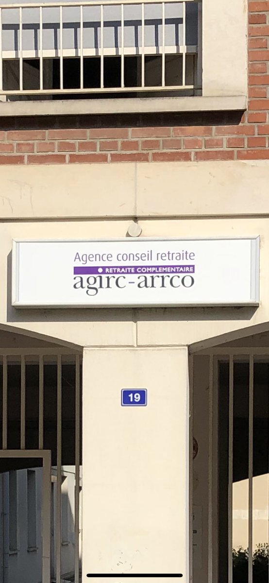 Visite à l’agence Conseil Retraite d’Amiens passage du logisduroi @agenceconseilretraite <a href="/AgircArrco/">Agirc-Arrco</a> <a href="/AG2RLAMONDIALE/">AG2R LA MONDIALE</a> nouvelle signalétique nouvel aménagement nouvelle offre de services destinée aux salariés futurs retraités et salariés une équipe d’experts motivés à votre service
