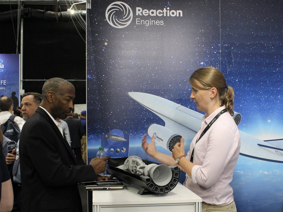 ReactionEngines's tweet image. Today&apos;s theme is Space! So make sure you stop by our Space Stand #4400 in Hall 4 Space Zone where you can find out how we are reimagining access to space! #FIA2022 #Makingbeyondpossible