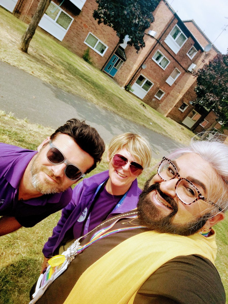 Andddddd were off! It's going to be a great day here at Upper Temple Walk in Beaumont Leys! If you're in the area, please say hi 👋  #PAonTour #getinvolved #Teampurple #residentinvolvement #ASBAwarenessWeek