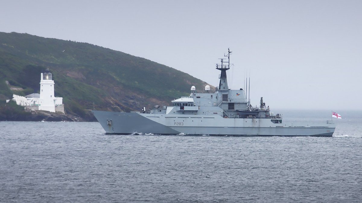 .@hms_mersey inbound to Falmouth this morning. Via @defenceimagesuk