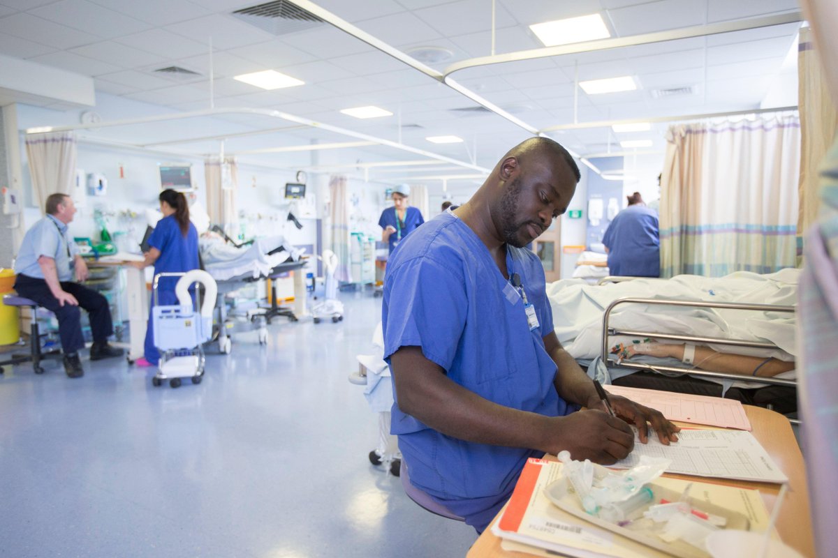 NursingTimes's tweet photo. NHS facing 38,000 nurse shortage even if government hits recruitment target
https://t.co/4y8dyHvkXY https://t.co/aU0tikvLo1