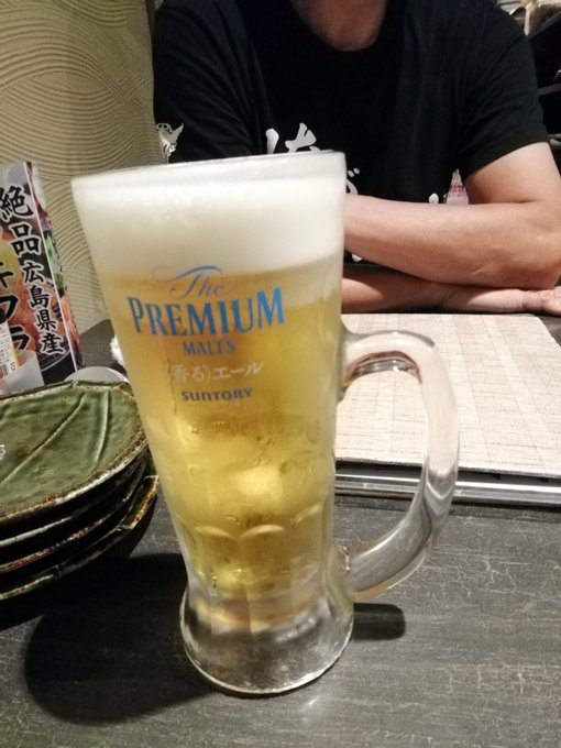 呑んでます。カブトムシばかり描いてたんでお酒もカブトムシ(栃木の酒)。ジューシーって書いてあったけど銘が銘だし‥ 