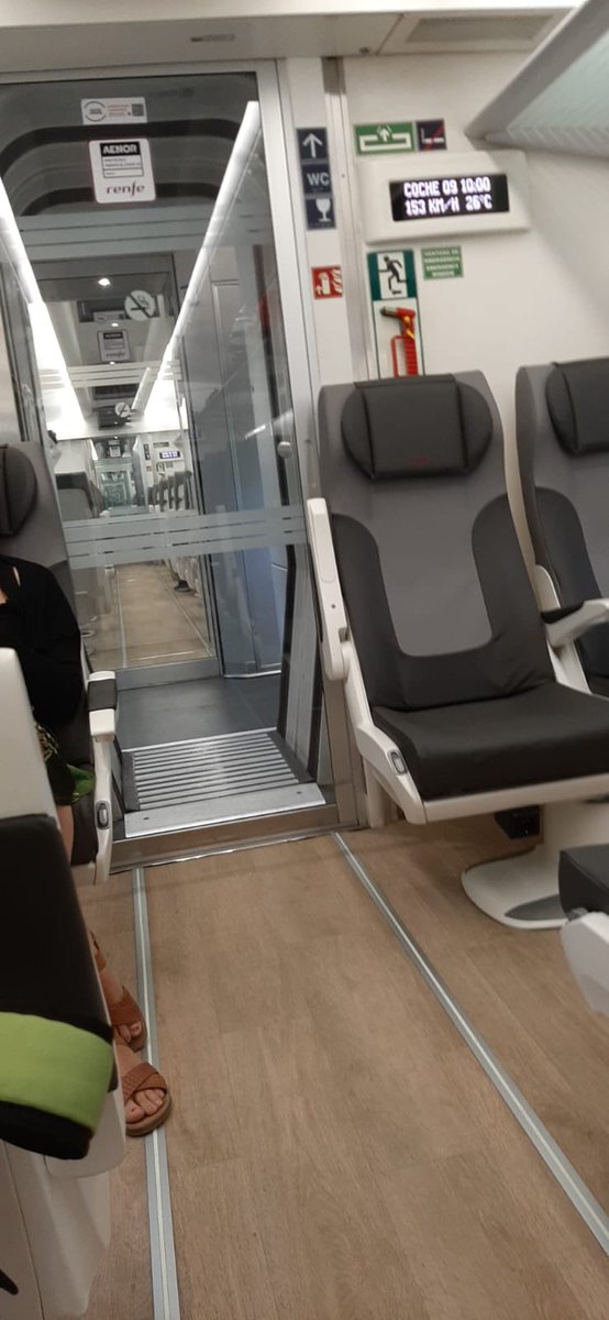 bonita_milana's tweet photo. #EstaPasando 🐢La alta velocidad en #extremadura, el tren de altas prestaciones…El #Alvia averiado, ni 48 horas ha durado.‼️‼️‼️
#TrenDignoExtremadura #trendignoya https://t.co/yStXTGJNx3