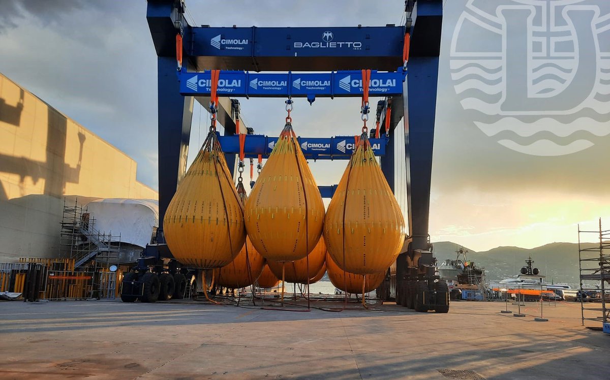_unique_group's tweet photo. Europe's BIGGEST mobile boat hoist was recently tested under a proof load of 1400t using #WaterWeights load test bags.
https://t.co/fHLTgiERIM
#uniquegroup #netherlands #proofloadtesting #loadtest #heavylift #boathoist #travelift #shipyards #marineequipment #liftingequipment https://t.co/LJgtvPVzY0