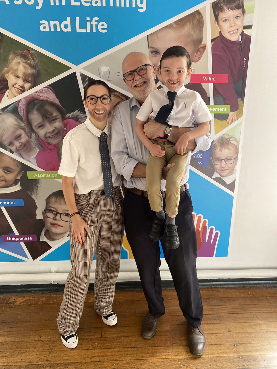 MrsLittBPS's tweet photo. Loving Mr Dryburgh day! ❤️💜 https://t.co/64koBaLWsQ