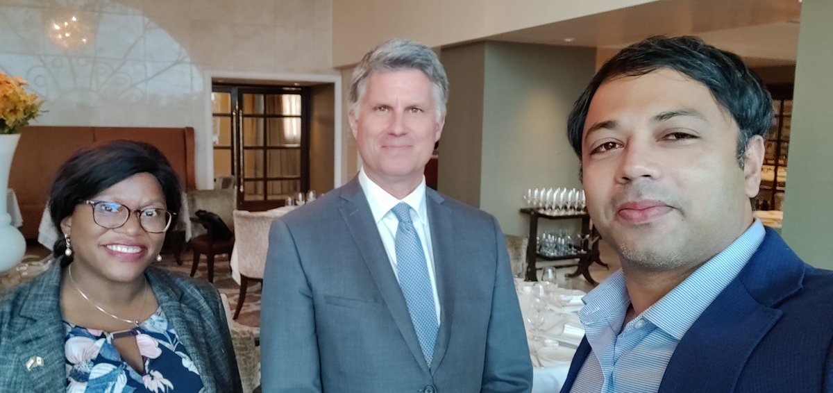 Wheels up! Thank you <a href="/HCCanInd/">Cameron MacKay</a> for a most successful visit to #Bengaluru  forwarding those key trade &amp; investment objectives for <a href="/CanadainIndia/">Canada in India</a>. 🇨🇦🇮🇳 <a href="/TCS_SDC/">Trade Commissioner Service</a>