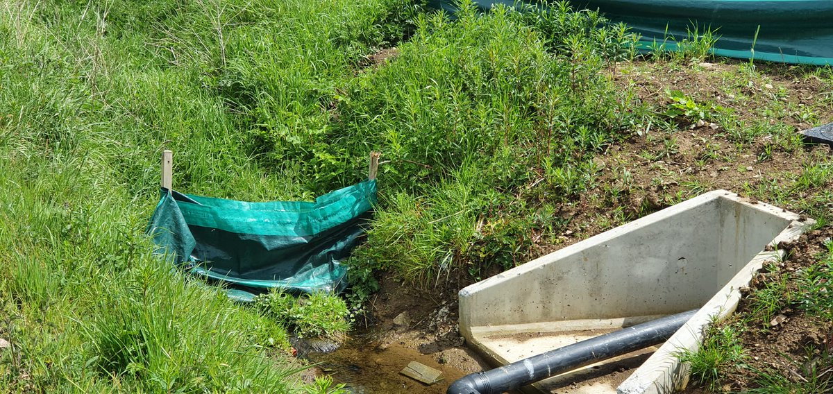StratecGeo's tweet photo. The correct installation of silt fencing means the best possible performance! While silt fencing is a time-honoured and proven way to prevent waterway pollution near a construction site, these images show some common errors you can easily avoid. https://t.co/yqwgjptC6e