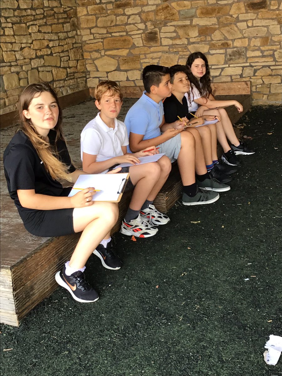 MissSChappell's tweet photo. To escape the heat we found a spot in the shade where we could practise our sketching skills through observational art ✏️ 🍃 💐 https://t.co/SdvNZMYA4L