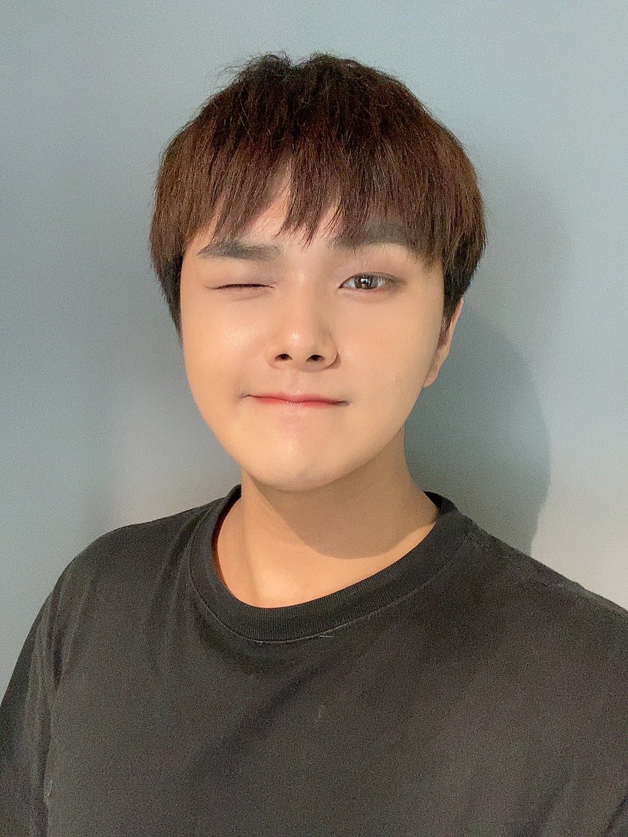 TheKingDom_GF's tweet photo. [JAHAN👑]

킹메가 매일 행복했으면 좋겠당❤️
오늘도 고생했오🥰

#KINGDOM #킹덤 #JAHAN #자한 https://t.co/CbypDZDVlI