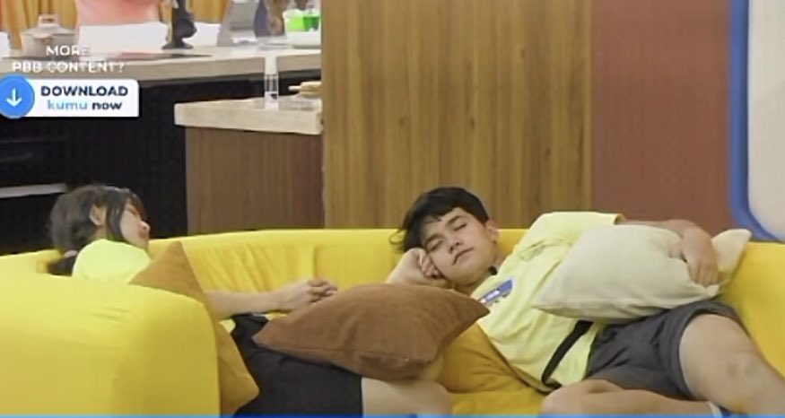 and it was all yellow

ROBXINE FOR SHOWTIME