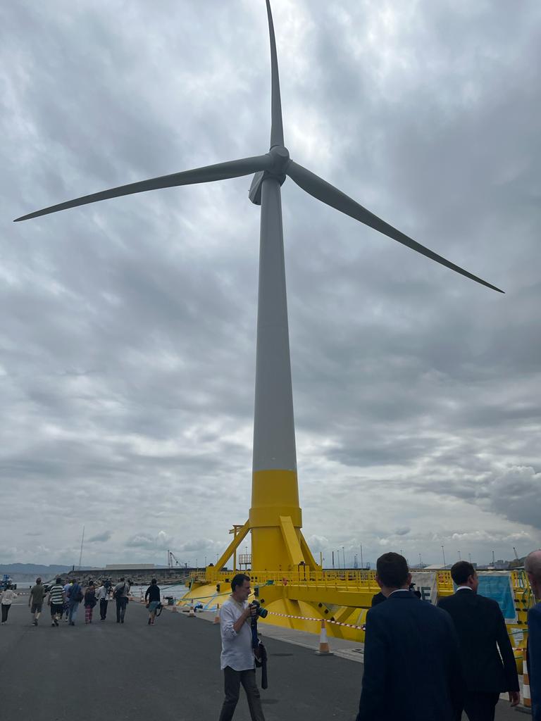 mitecogob's tweet image. ➡️VP @Teresaribera ha inaugurado la plataforma de ensayo para prototipos de energía eólica marina #DemoSATH 

👉La vicepresidenta ha anunciado 4 proyectos piloto de eólica marina: “Va a ser una aventura de éxito”