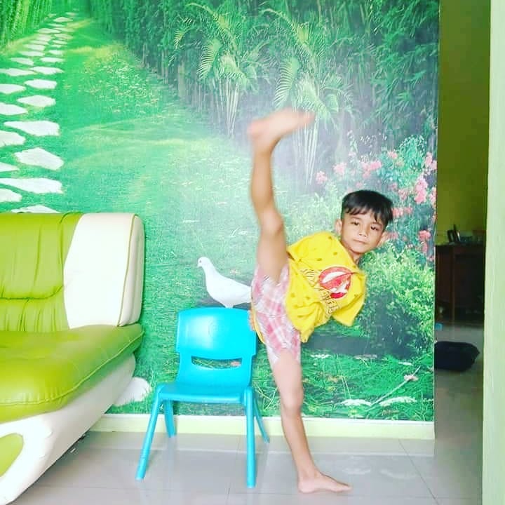 rolando7778's tweet photo. Lenturkan otot #Taekwondo https://t.co/Hg7LwDq6Fh