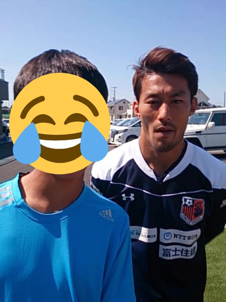 写真撮る相手で表情変わっちゃう家長選手。わかりやす過ぎておもしろい！