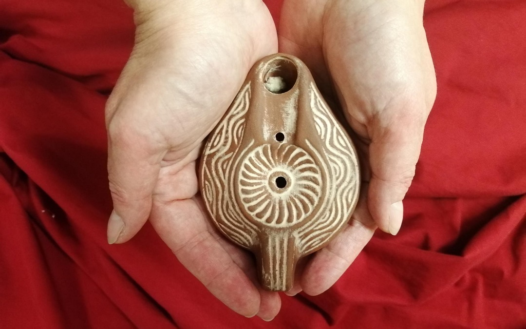 ColMuseums's tweet photo. Starting in August, we're running regular audio described tours or object handling at #ColchesterCastle. These events were created with visually impaired visitors in mind, but can be enjoyed by anyone. 

Find out more at: https://t.co/lsmBvw1rOR
#AccessForAll #Accessibility https://t.co/Lk1eIqfegK