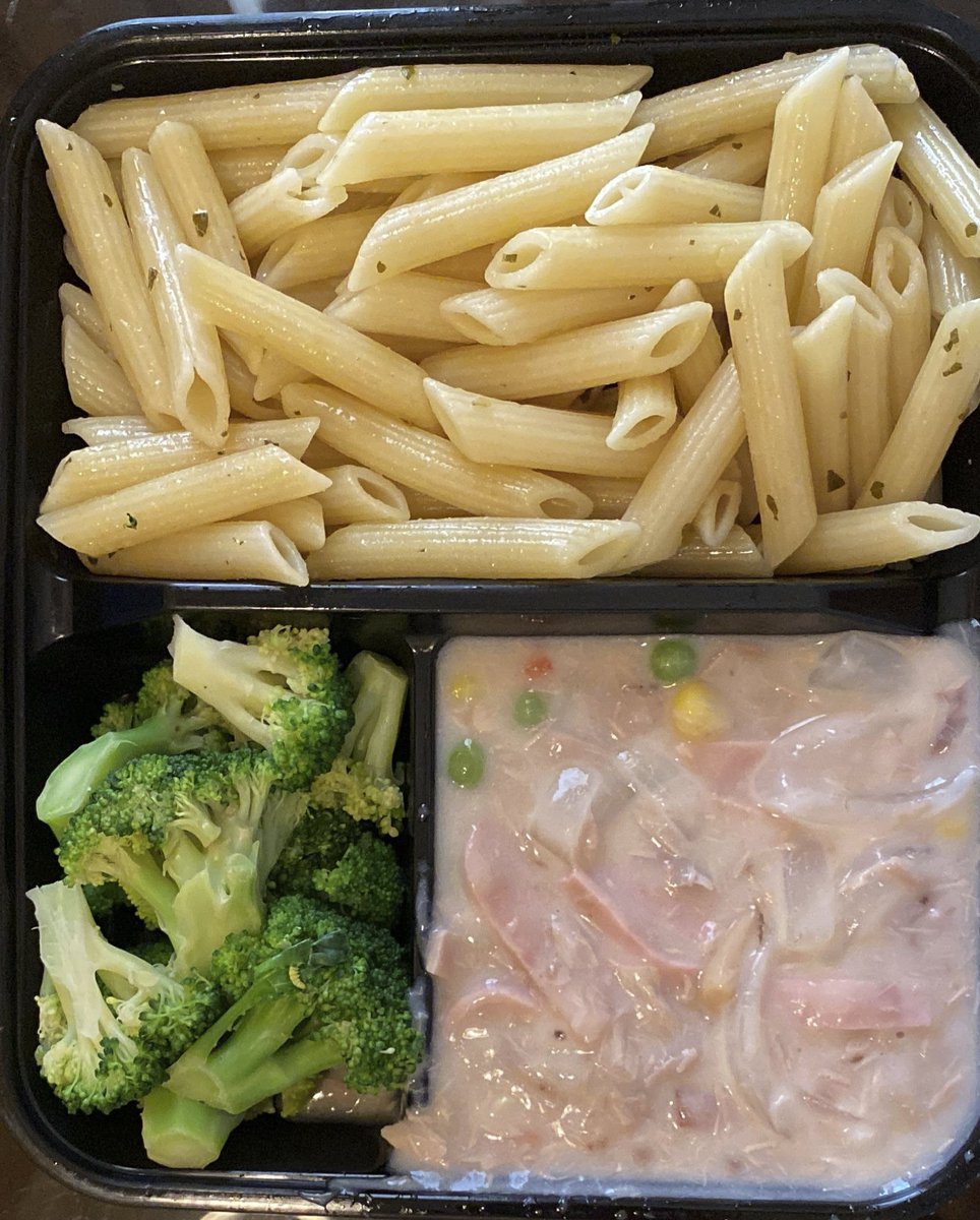 DqhFood's tweet photo. Novotel Citygate CIF Hotel dinner

Tuna &amp; ham in sauce, pasta and broccoli

3/10

Would have been 5/10, but the tuna &amp; ham mush doesn't work for me, and another point lost for the live grub on the broccoli https://t.co/eum6cJJXME