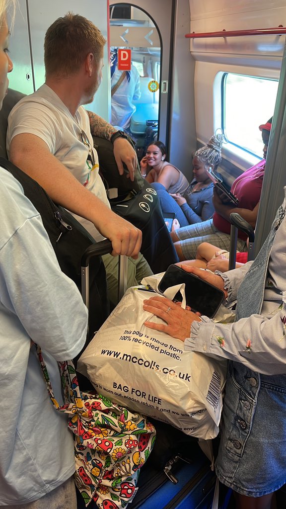 Currently what an <a href="/AvantiWestCoast/">Avanti West Coast</a> service from Manchester Piccadilly to London Euston looks like. Train staff have been wonderful and accommodating but this is unacceptable.