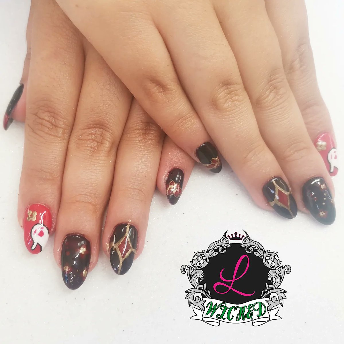 Continuamos con #Genshinlmpact  
#WickedNails