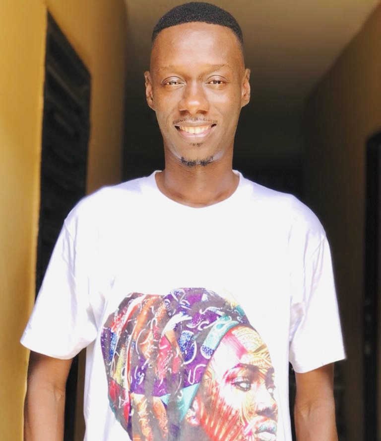 Bonjour Twitter
Je suis nouveau 😉

C'est P'tit Paul pour les intimes
Loco pour les amis
PPS the Writah pour les mélomanes

Je suis un jeune rappeur en herbe très passionné nak.
Jàpp Len ci promo bi 😉

#Ppsthewritah #newversion #rapgalsen