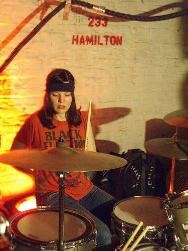 Happy birthday, Tobi Vail! 
