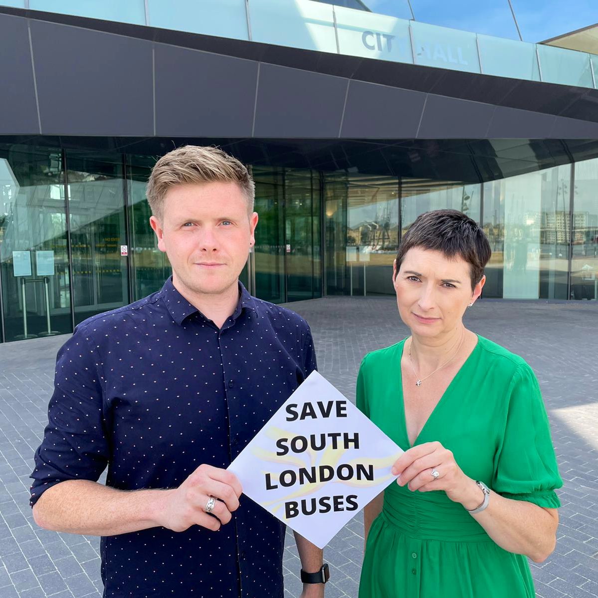 Thank you <a href="/CarolinePidgeon/">Caroline Pidgeon</a> (Deputy Chair of London Assembly Transport Committee) for meeting me today at City Hall to discuss how TFL’s bus cuts will disproportionately hurt Southwark and South London. 

Please sign the petition to Save South London Buses southwark-libdems.org.uk/buses