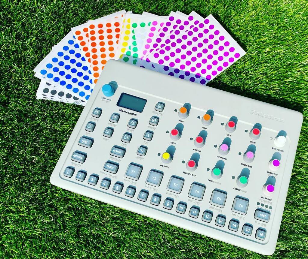 discretedeceit's tweet photo. Looking less like 90s hospital equipment… the now more intuitive and damn pretty #elektronmodelcycles with coloured stickers! https://t.co/M5HVrIDWKl https://t.co/fvPP2s6fsC