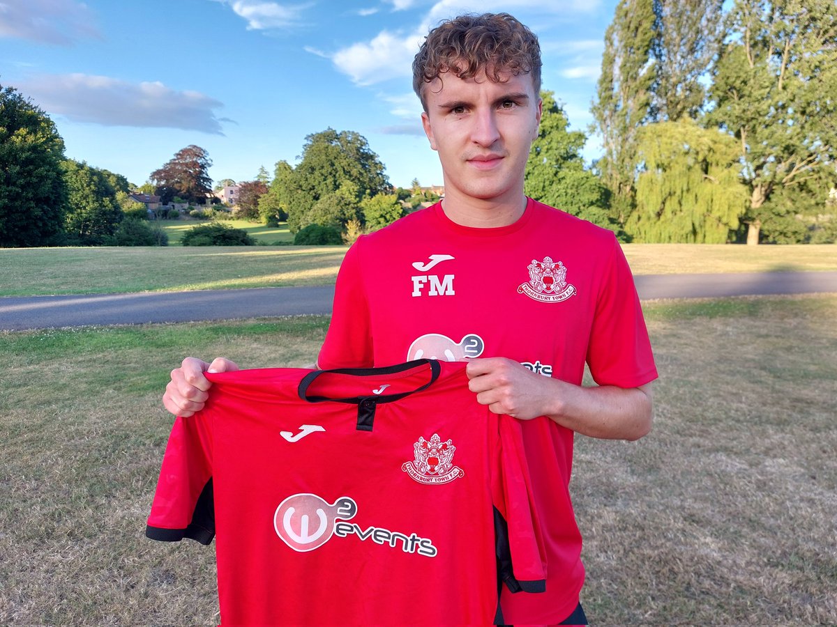 Thornbury Town FC tweet media