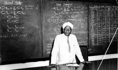 HISTORYPICS_IN's tweet photo. भारत में सबसे पहले नोबेल पुरुस्कार जितने वाले सर सी वी रमन जी की ख़ास तस्वीर| 
#Cvraman #india #old #history https://t.co/0qxcW7K0QL