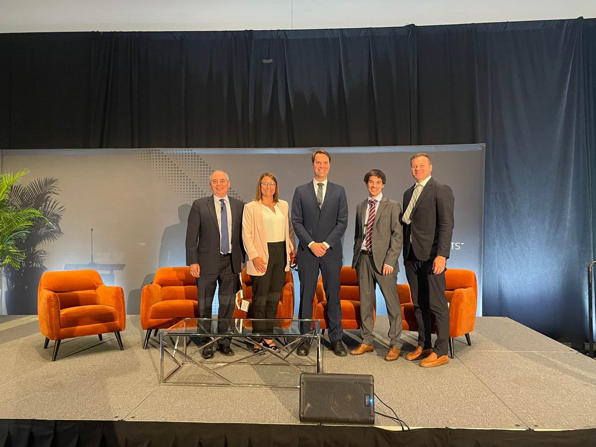 National Offshore Wind R&D Consortium (@nowrdc) on Twitter photo How can #hydrogen and #offshorewind work together?
Yesterday at the Offshore Wind 2022 conference hosted by <a href="/RE_Windpower/">Reuters Events Renewables (Wind)</a>, the Consortium's Acting Executive Director, Kevin Knobloch, moderated a panel focused on hydrogen's potential to benefit offshore wind systems. How can #hydrogen and #offshorewind work together?
Yesterday at the Offshore Wind 2022 conference hosted by <a href="/RE_Windpower/">Reuters Events Renewables (Wind)</a>, the Consortium's Acting Executive Director, Kevin Knobloch, moderated a panel focused on hydrogen's potential to benefit offshore wind systems.