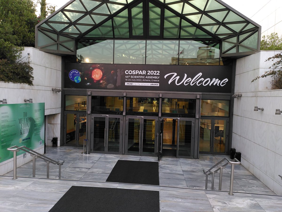So good to be finally enjoying #COSPAR2022! Huge expectations and everything is met so far (especially the quality of the coffee breaks!) I already gave a talk in session E2.1 on Tuesday but if you're still interested in magnetism and Space weather, come tomorrow at session D1.2!