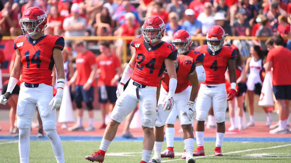 Blessed to receive my first D1 offer from the University of Dayton. <a href="/RChamberlin_UD/">Rick Chamberlin</a> <a href="/CoachAAracri/">𝗖𝗼𝗮𝗰𝗵 𝗔𝗻𝗱𝘆 𝗔𝗿𝗮𝗰𝗿𝗶</a> <a href="/CoachEwald/">Coach Mark Ewald</a>