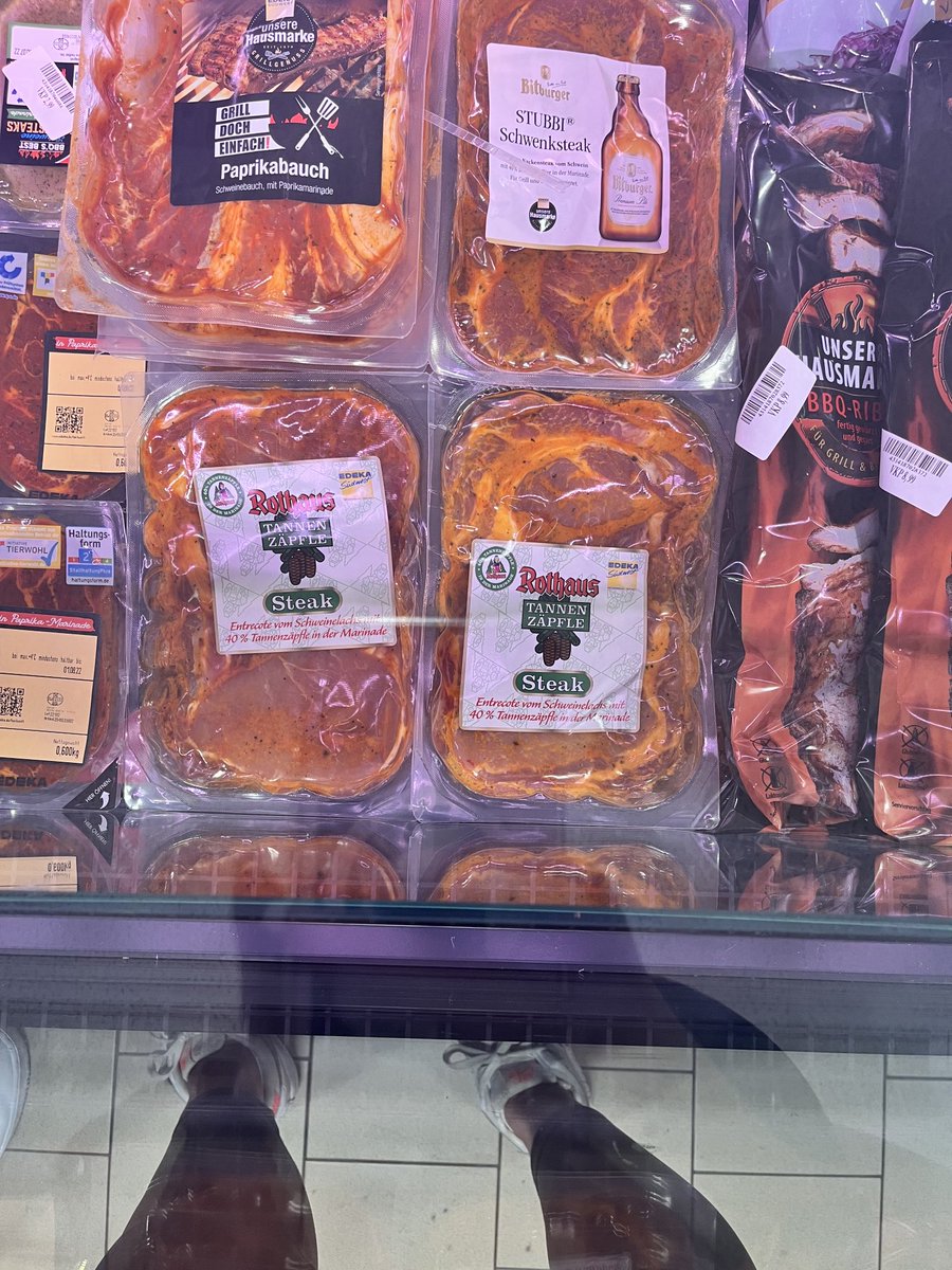 Look what the marinade is on these steaks in the supermarket in Germany! 🍻🥩 An absolute must for summer Bbq