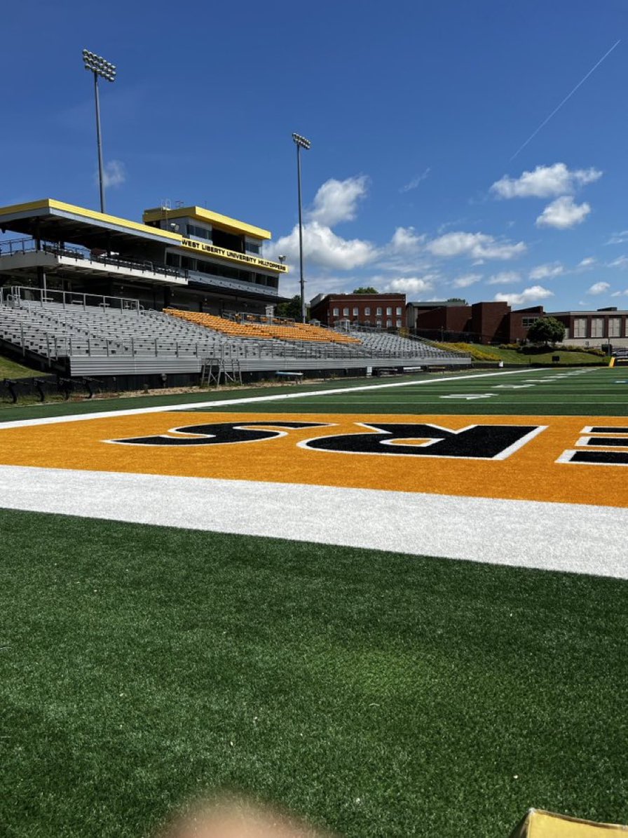 Greg_Mcghee2's tweet photo. 44 days until kickoff!!!! #hilltoppers #westlib #football #cfb https://t.co/TLUwJSvOpM