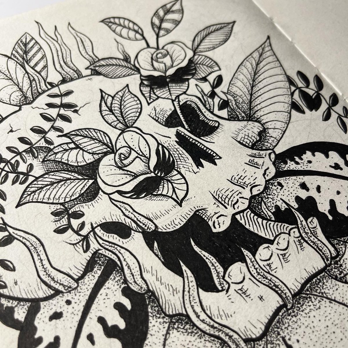 nathan__spence's tweet photo. 💀 🌸 🌱 
.
#illustration #blackwork #pendrawing #sketchbook #artistsoninstagram #illustrationartists #tattooart #drawing #art #artwork #nathanspenceart https://t.co/iiuF7LbSsY