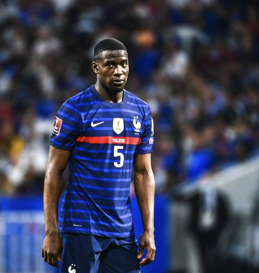 DeadlineDayLive's tweet photo. 🚨 PSG's new director Luis Campos is prioritising a move for centre-back Nordi Mukiele from RB Leipzig.

The transfer shouldn't cost more than €15m.

(Source: @Santi_J_FM) https://t.co/2R7gGG21a9