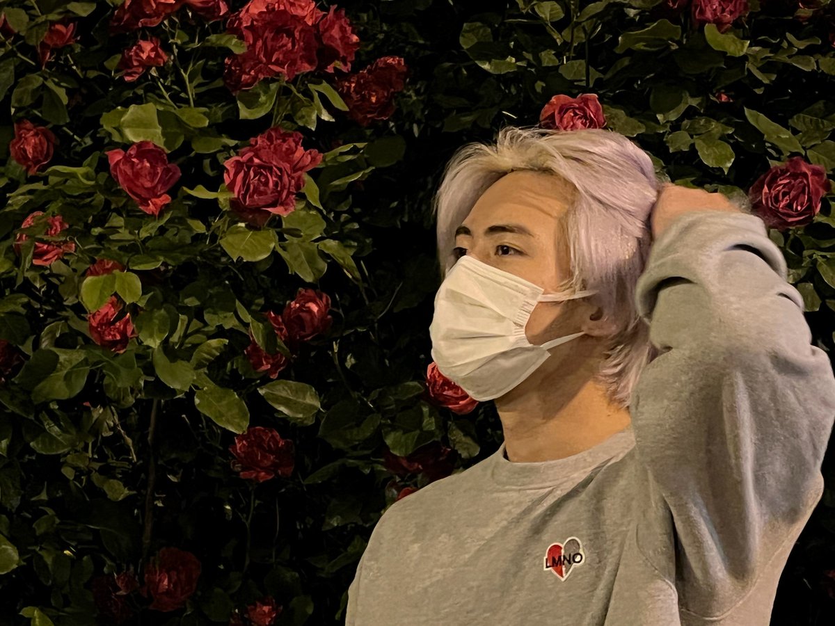 heartyanxn's tweet photo. 220720 yanan update on weibo! 😊 https://t.co/YJ3JuAYpQm